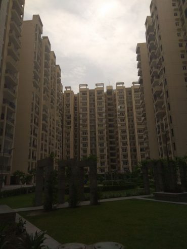 3bhk flat in rajnagar Extension Ghaziabad