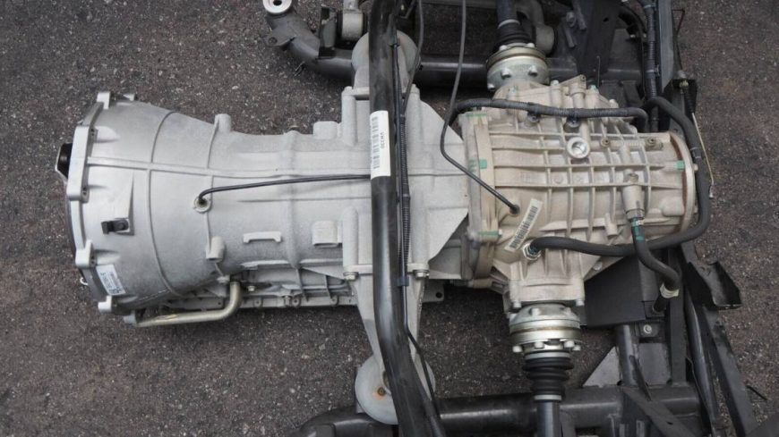 ASTON MARTIN DBS V12 AUTOMATIC GEARBOX WITH TORQUE CONVERTOR 8G43-70041-AE